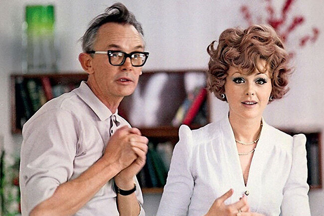 Леонид Гайдай и Наталья Селезнева на съемках фильма "Иван Васильевич меняет профессию"