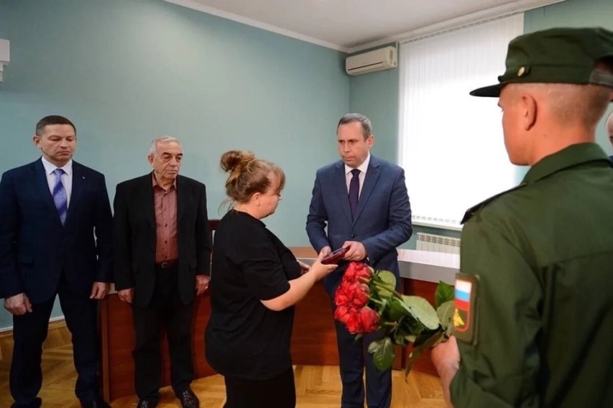    В столице Адыгеи родным погибших участников СВО передали награды