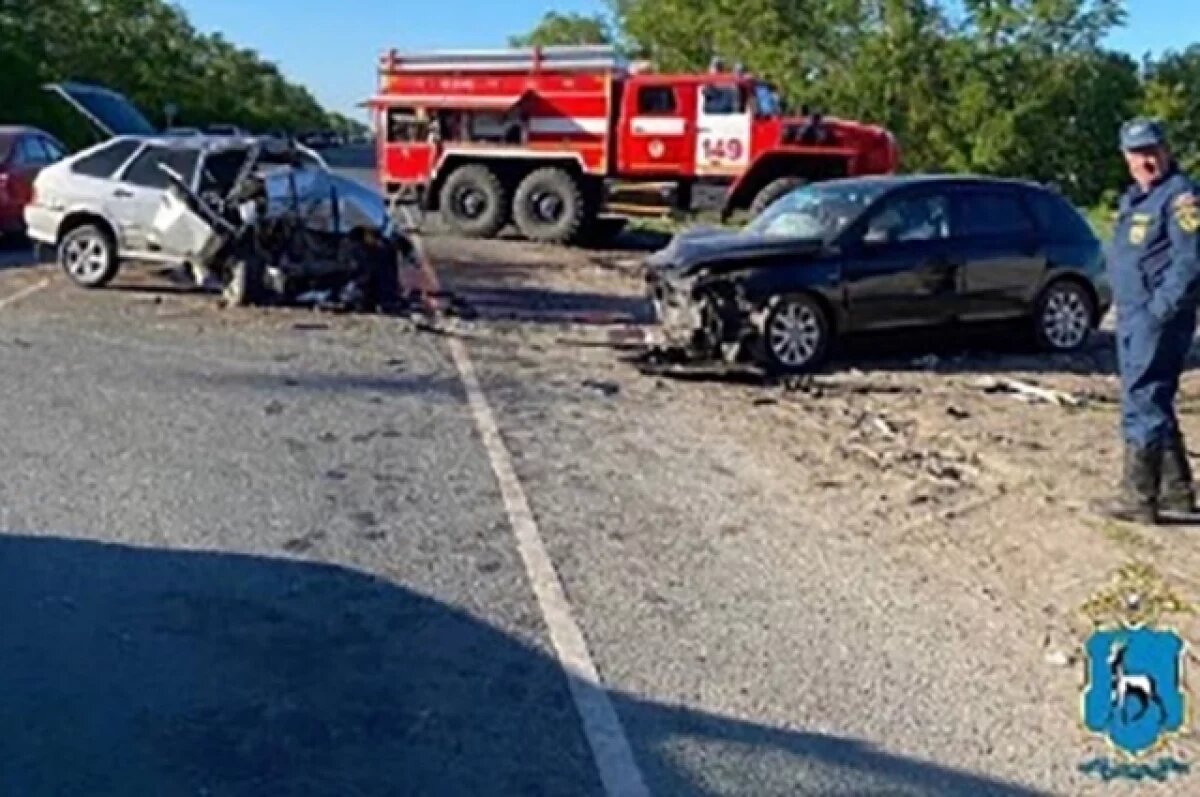    Под Тольятти в жёстком ДТП ВАЗ-2114 и Mazda пострадали 3 взрослых и ребёнок