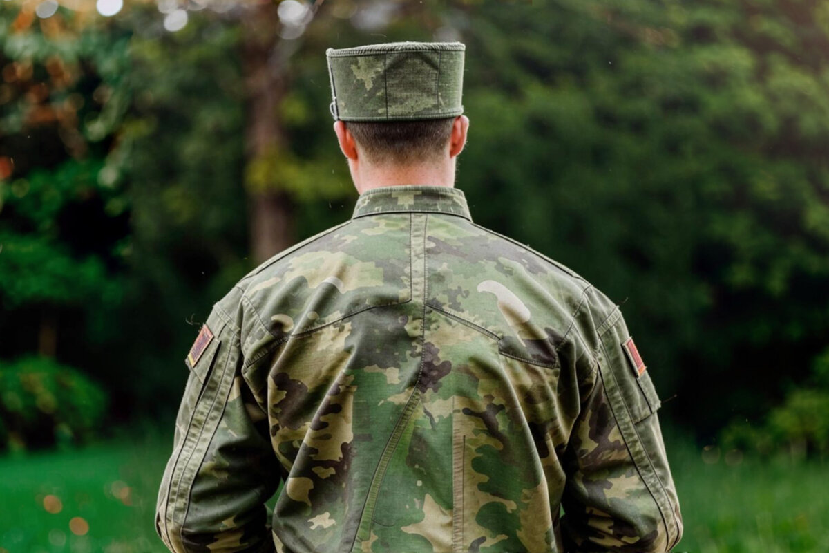 Действия подчиненных Сырского привели к провалу обороны.  Фото: Изображение сгенерировано нейросетью Kandinsky 3.1