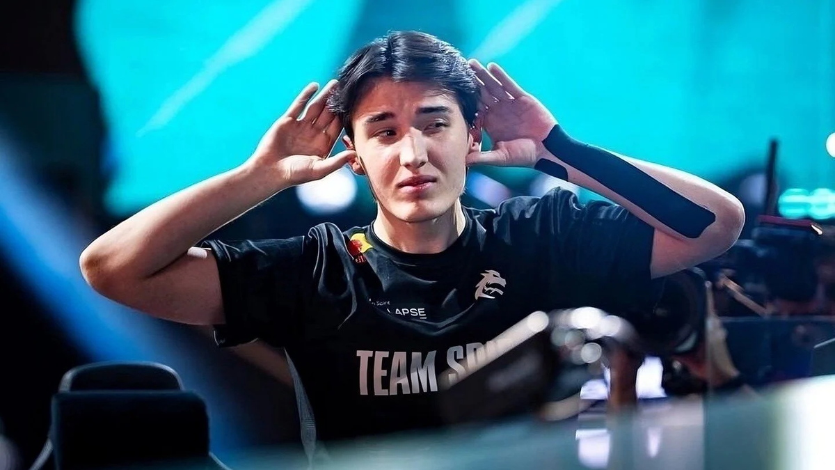     Магомед Collapse Халилов – оффлейнер Team Spirit