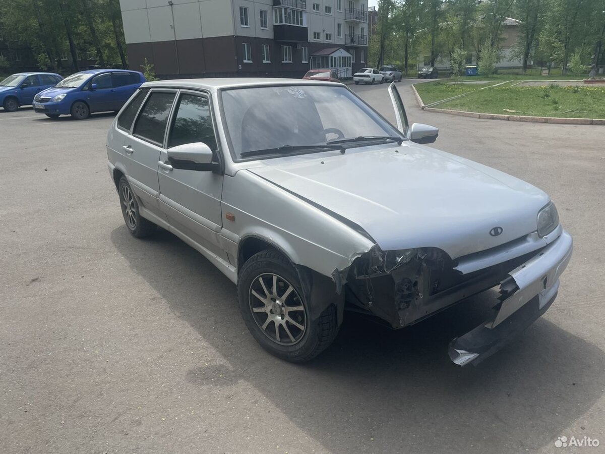ВАЗ (LADA) 2114 Samara 1.6 MT, 2004, битый, 317 000 км