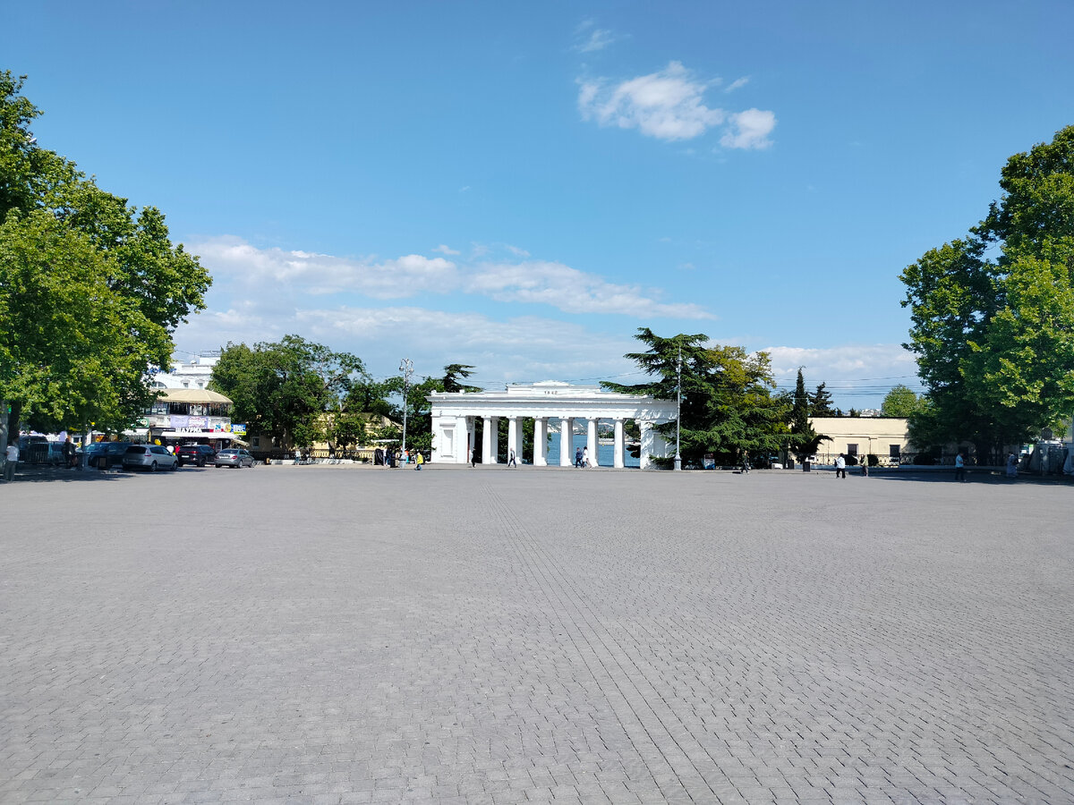 Площадь Нахимова в Севастополе