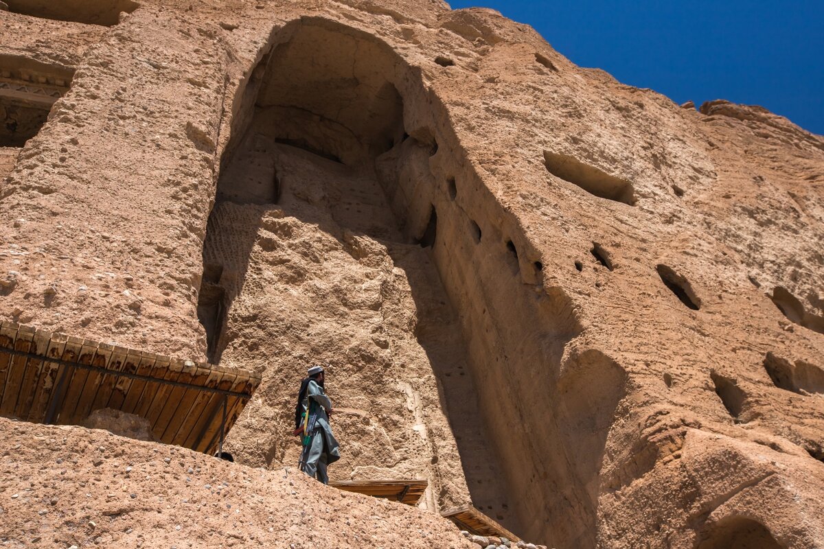 Ниши статуи Будды в Бамиане. Апрель, 2024. Фотограф Алексей Мараховец