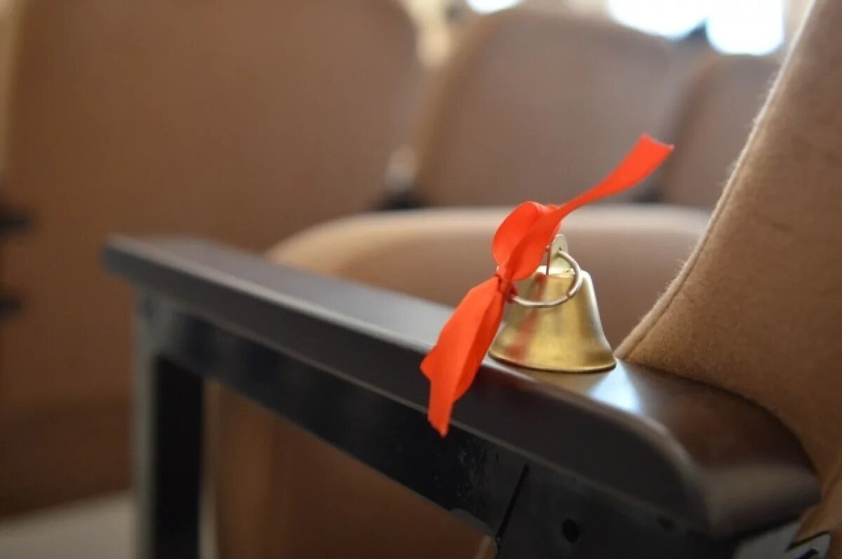    Для восьми тысяч выпускников Ульяновска 25 мая прозвенит последний звонок