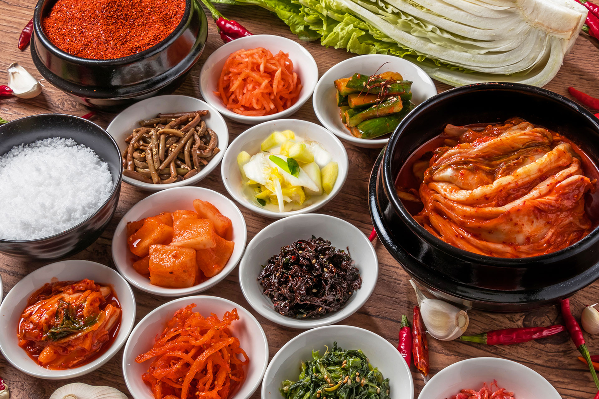 Друзья, всем привет! Как вы поняли, сегодня будет 9 интересных фактов о нашей любимой корейской еде. Возможно, какие-то факты вы уже знаете - это повод проверить себя! Поехали!-2