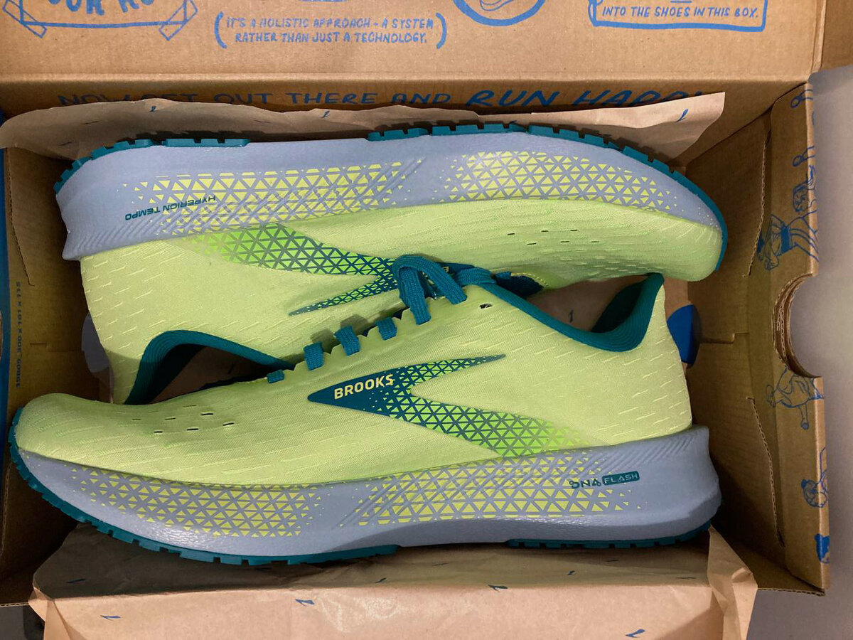 Кроссовки Brooks Hyperion Tempo
