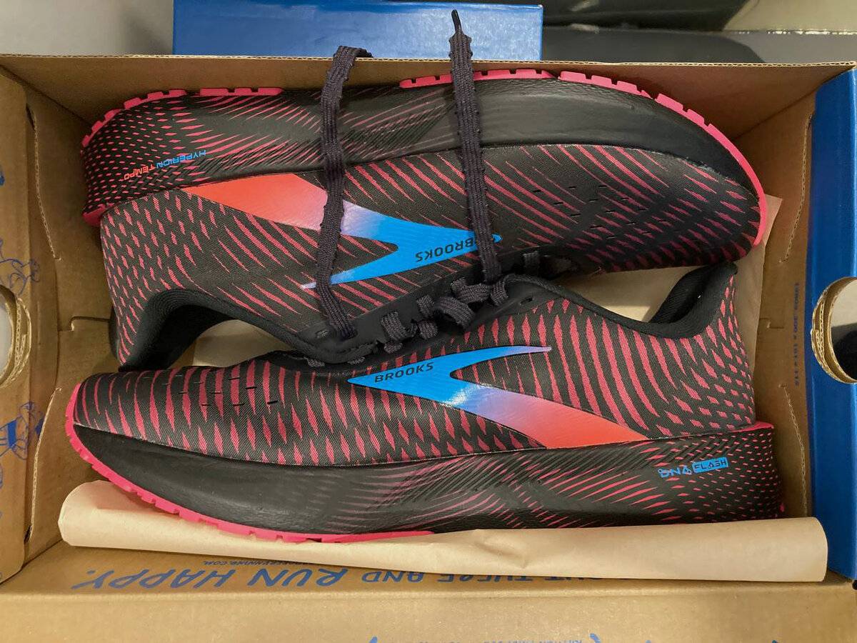 Кроссовки Brooks Hyperion Tempo