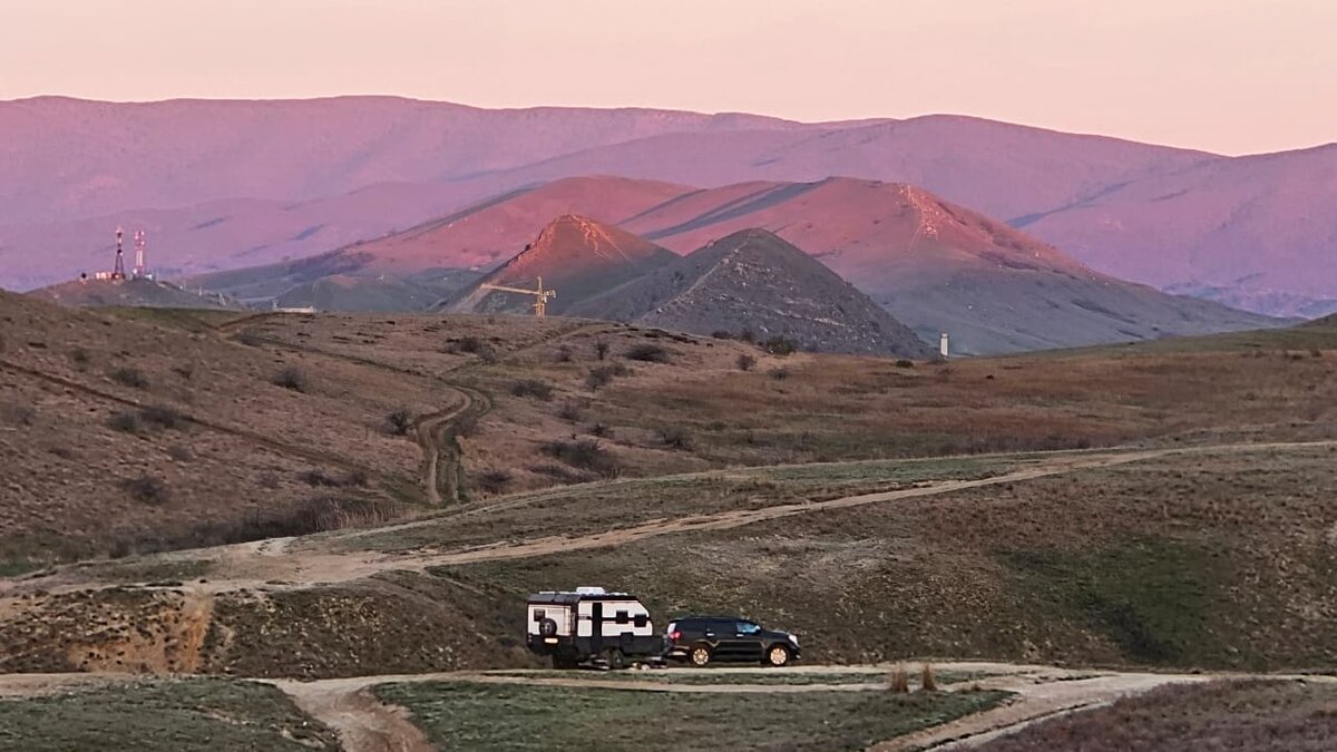 Путешествие по Крыму с домом на колесах: комфорт и приключения | KARSO  caravans: Экспедиционные туристические прицепы | Дзен