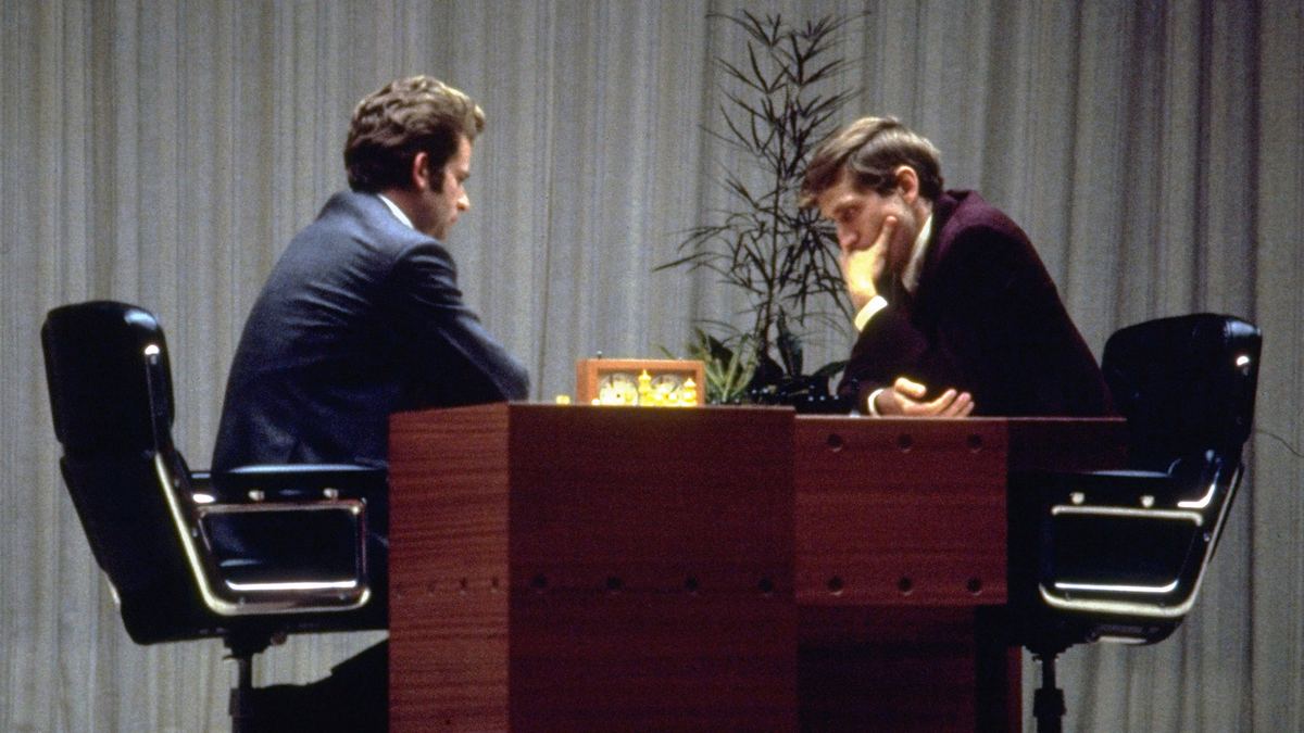 Спасский слева, Фишер справа