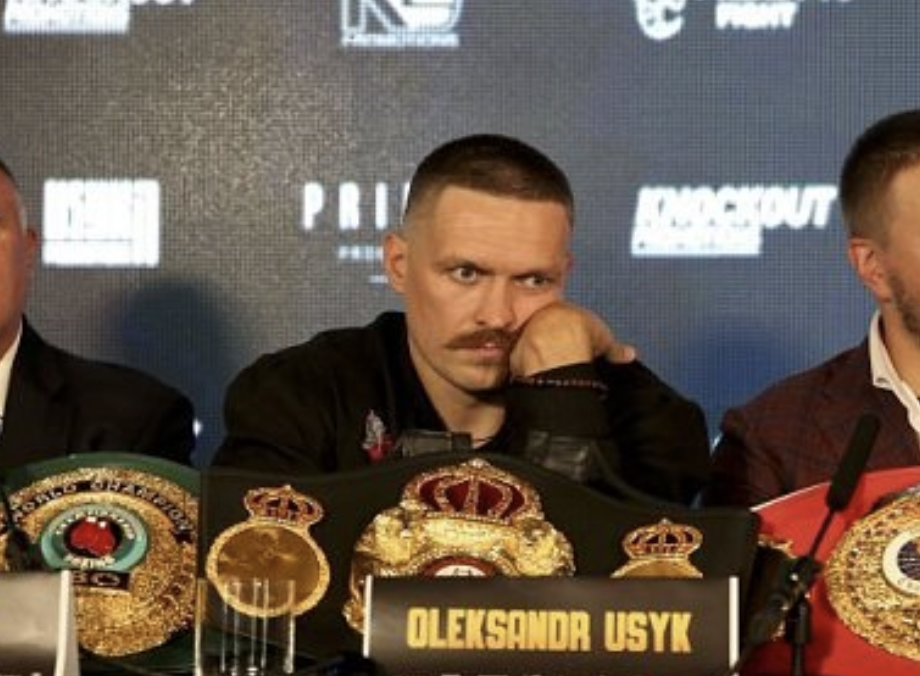Украинский боксер Александр Усик пробудет в статусе абсолютного чемпиона мира после победы над британцем Тайсоном Фьюри меньше двух недель.