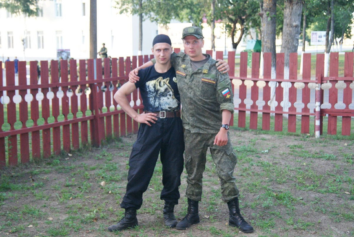 Зосима и ещё тогда не отслуживший Николай.