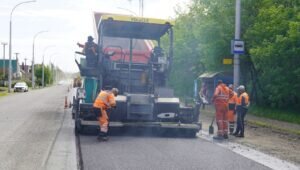  📷    Нежинское шоссе ремонтируют в поселке Ростоши Оренбурга Белов Михаил Александрович