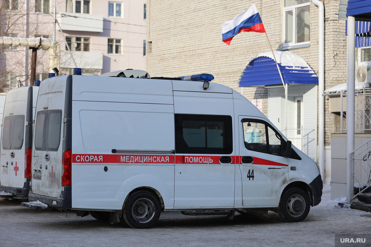 В челябинской больнице вместо санитарок к пациентам направляют уборщиц.