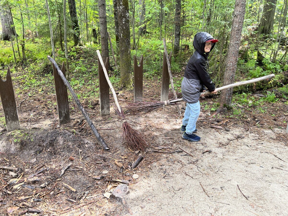 Ягом. Метла для Бабы Яги