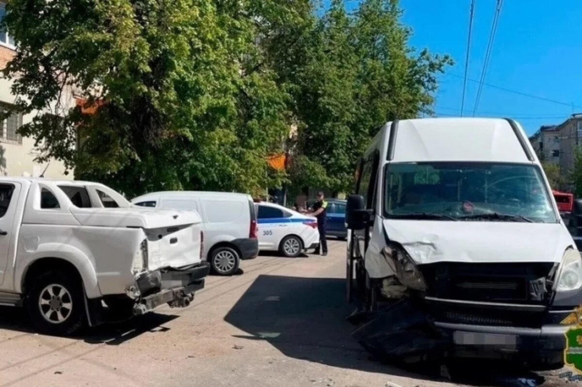    Два пассажира маршрутки пострадали в ДТП на улице Жукова в Калуге