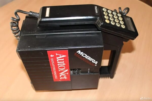 Nokia Mobira MD59–NB2. Фото: avito.ru.