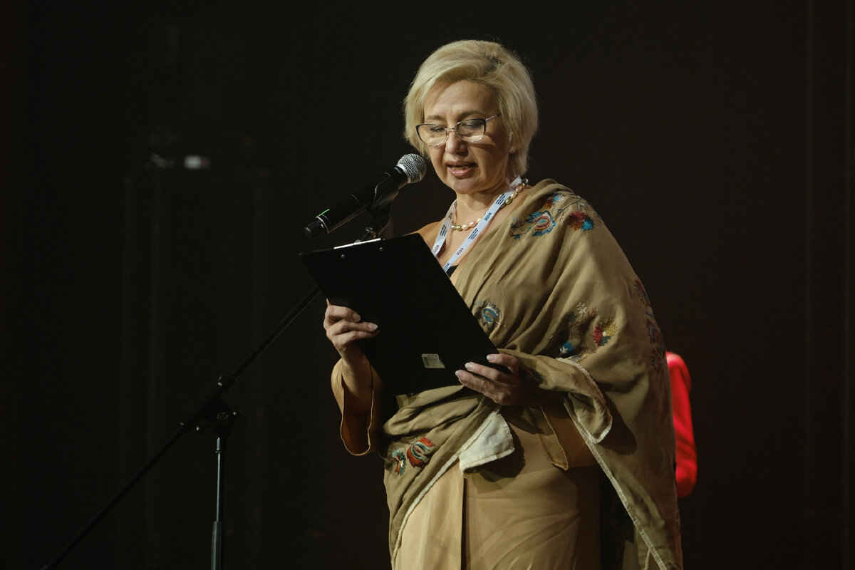 Ирада Аюпова приветствие министра культуры России Ольги Любимовой. Фото: © Аделя Ибрагимова / предоставлено Нацбиблиотекой РТ