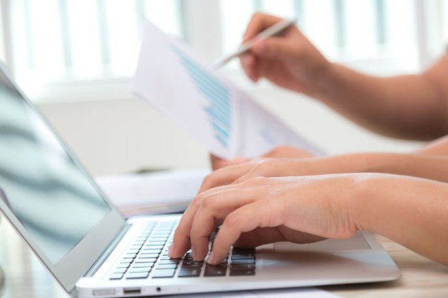   Россияне рассказали, в каких городах проще найти подработку