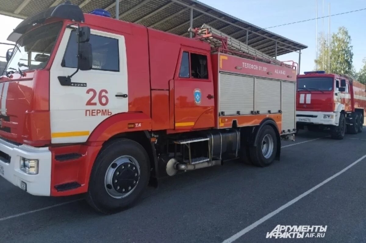 В жёстком ДТП на трассе под Краснокамском в Пермском крае сгорели три фуры  | АиФ–Пермь | Дзен