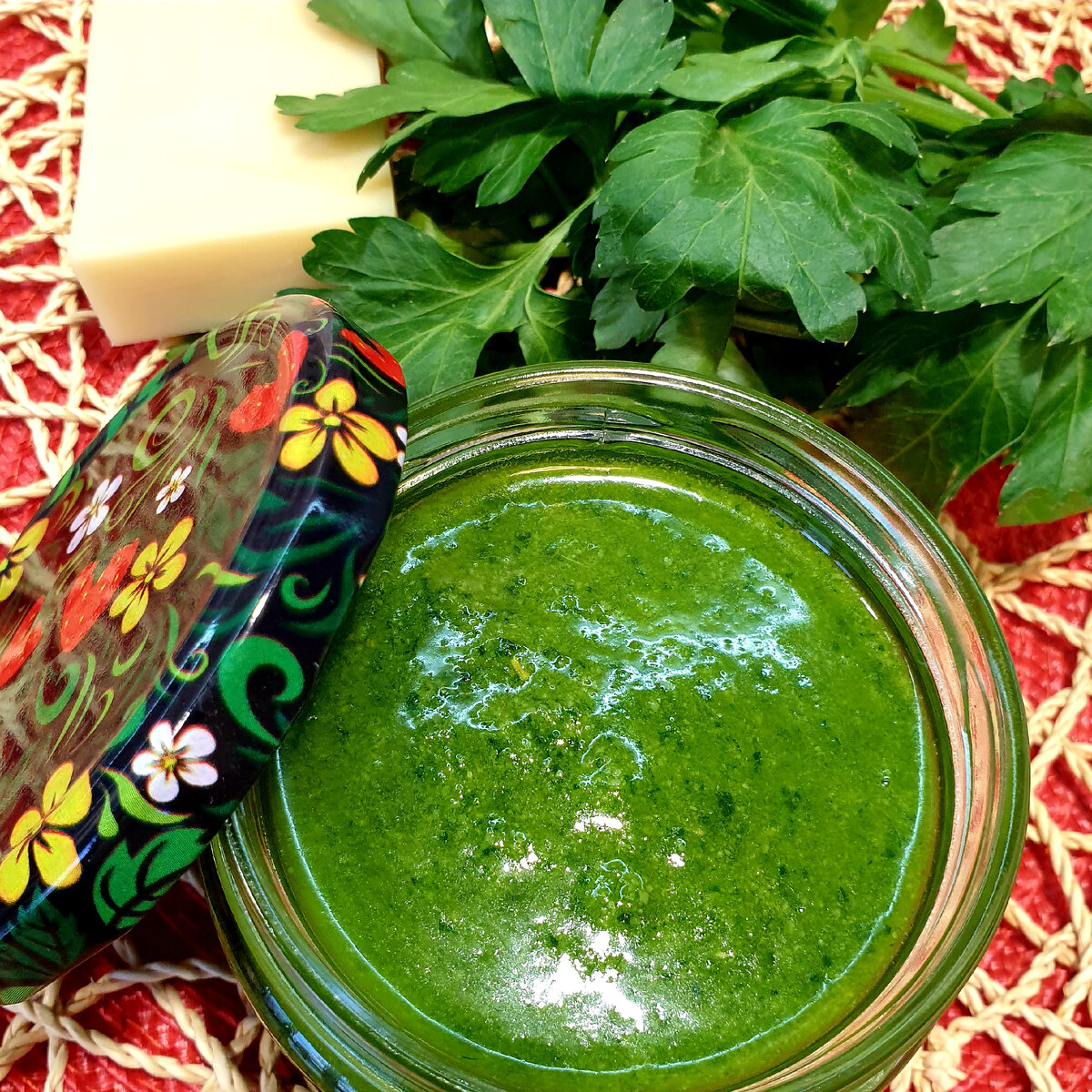 Песто из петрушки 