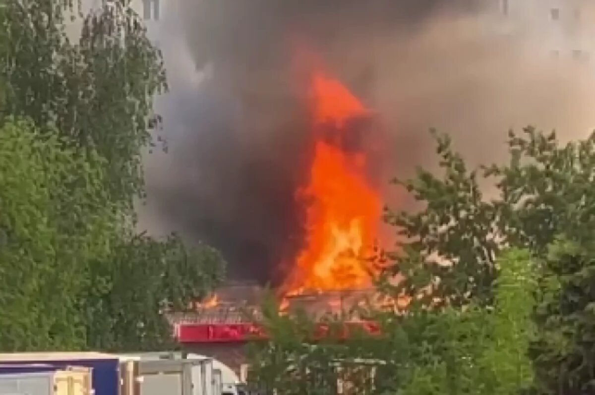 В ресторане на юго-востоке Москвы произошел пожар | Аргументы и факты –  aif.ru | Дзен