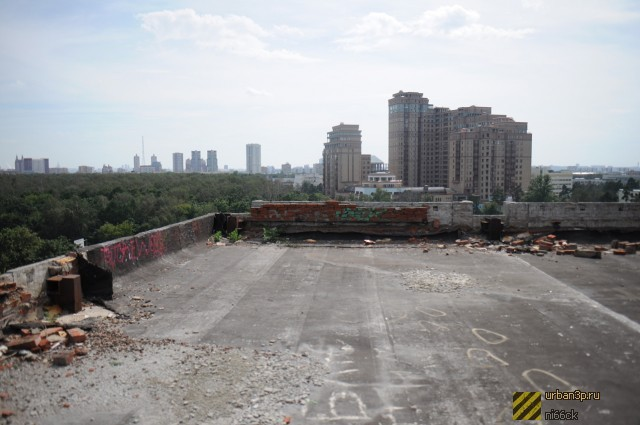 Вид с крыши (сайт urban3p.ru, ник пользователя ni66ck)