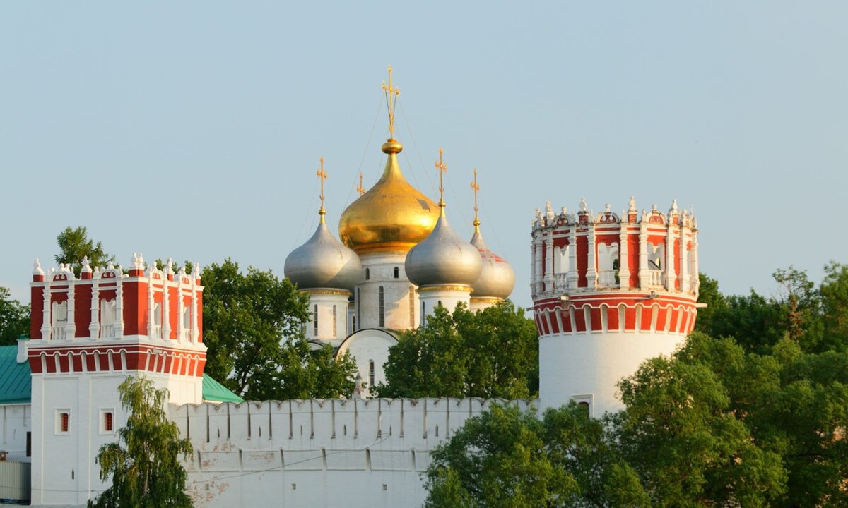 Со своим выходом на набережную, но рядом с техникумом. Обзор клубного дома  «‎Хамовники 12»: отзывы покупателей и мнение эксперта | Сергей Смирнов  Недвижимость | Vysotsky Estate | Дзен