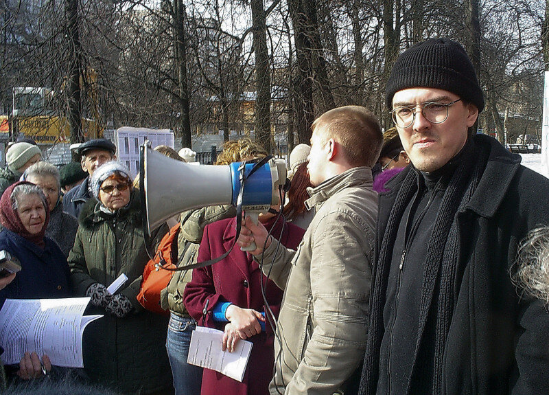 Алексей на митинге 