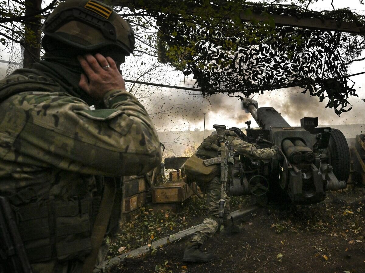    Стрельба из гаубицы Д-30 агитационными снарядами по позициям ВСУ в районе Белогоровки на Северском направлении СВО© РИА Новости / Станислав Красильников