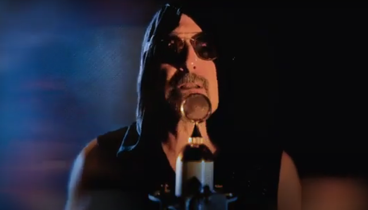 скриншот из клипа "Воры 2.0", группы "Крематорий"