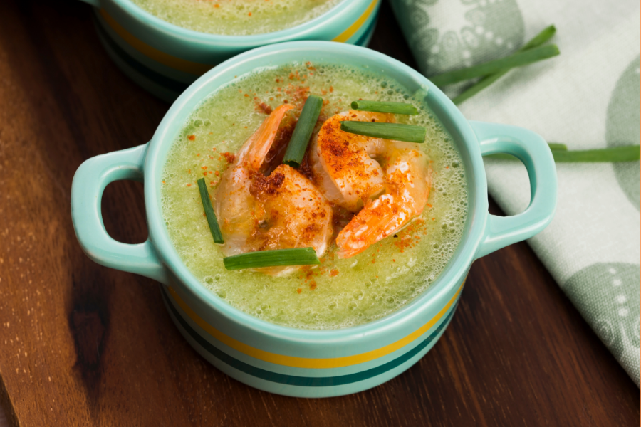 Домашние рецепты. Супы рецепты. Освежающее блюдо. В жару. С креветками. Суп с креветками.