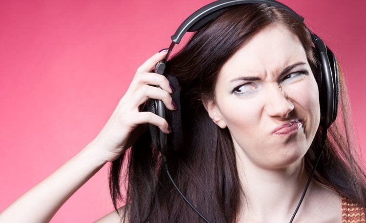    Ничего приятного от разной громкости нет