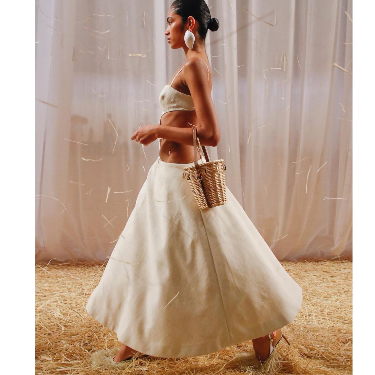     Jacquemus "LE RAPHIA"