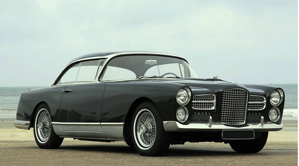 Facel Vega HK500 (1959-1961) с мотором V8 Chrysler объёмом 6,3 литра развивал 390 л.с.