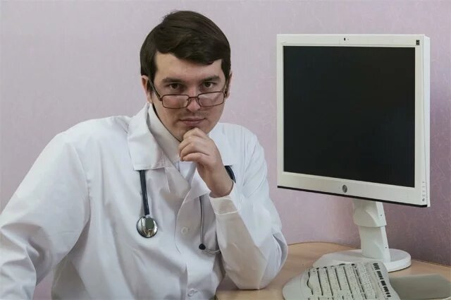    Как называется мужской врач?
