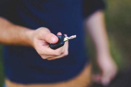    В продаже на Wildberries появились российские автомобили Lada