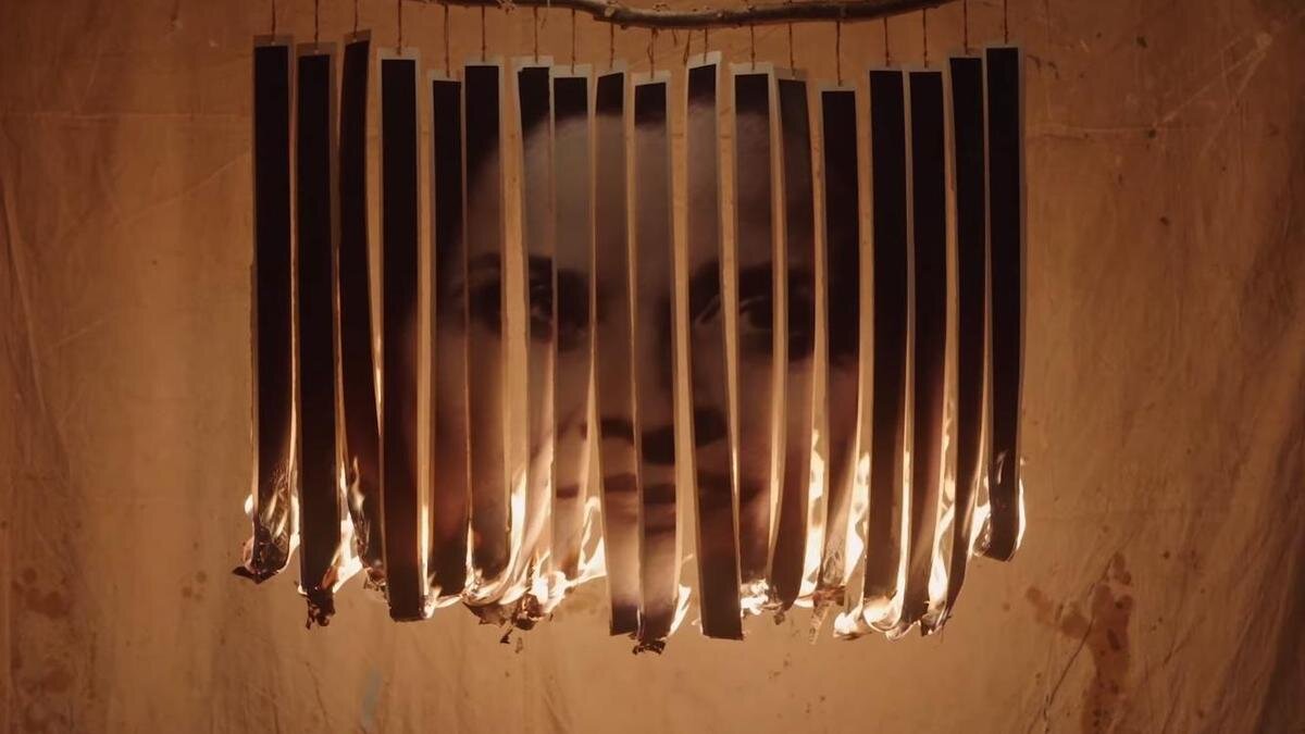    Сцена из сериала «И повсюду тлеют пожары»:YouTube / Ivi