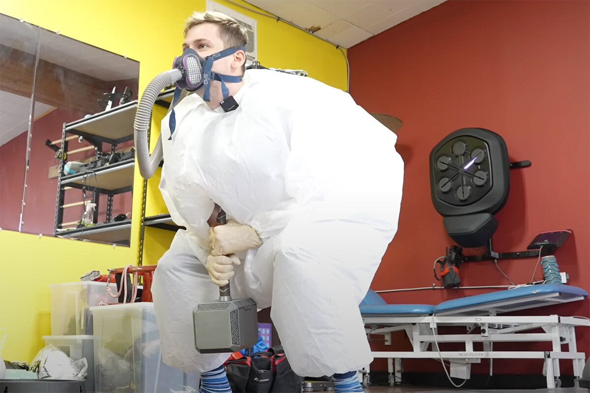 Hacksmith Industries / YouTube📷Эксперимент по созданию костюма из фильма «Дюна»