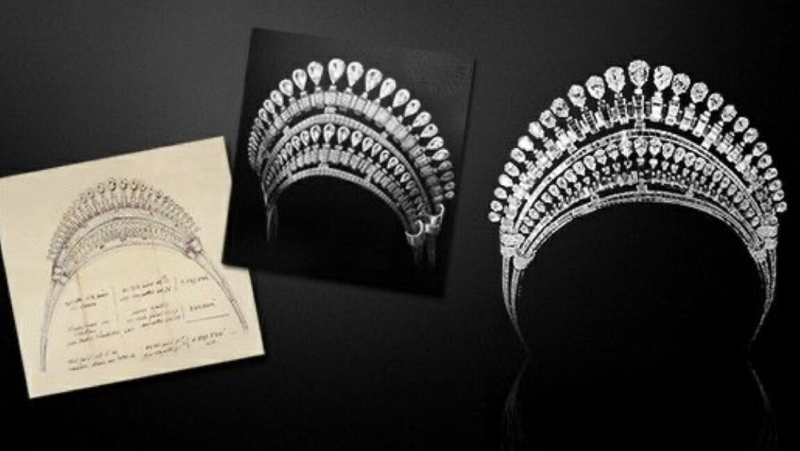 Самым ярким периодом зарождения стиля ар-деко считается время с 1908 по 1935 годы, это время характеризуется противостоянием двух ювелирных домов Van Cleef & Arpels  и Cartier.-2