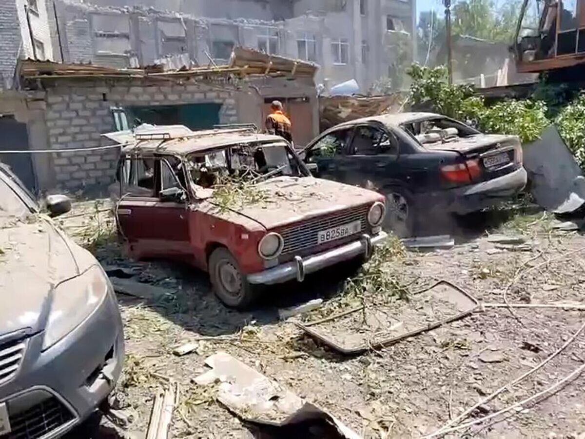    Последствия обстрела французскими ракетами "SCALP-EG" поселка Юбилейный© Леонид Пасечник/Telegram