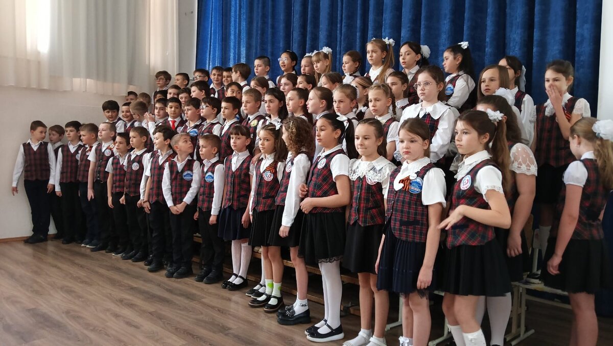 Хоровое чтение "Золотой рыбки". Найдите ёжика в серединке.