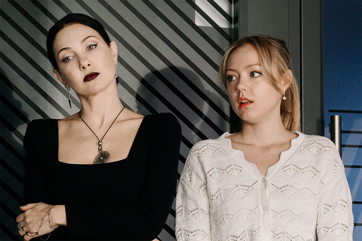 Пресс-служба онлайн-кинотеатра Kion📷Екатерина Климова и Виктория Агалакова на съемках комедии «Жека Рассел»