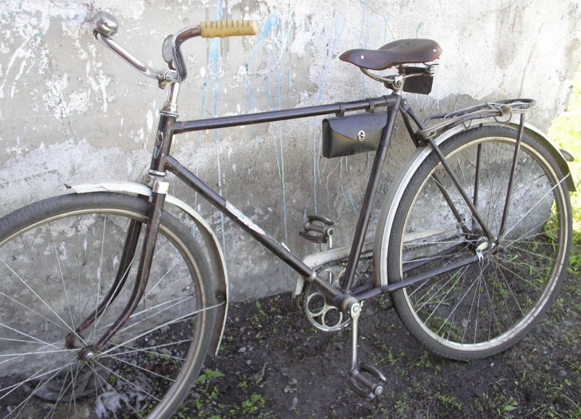 Очень, очень хорошо сохранившийся "Урал" 