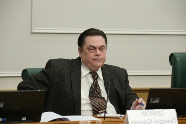    Геннадий Семигин