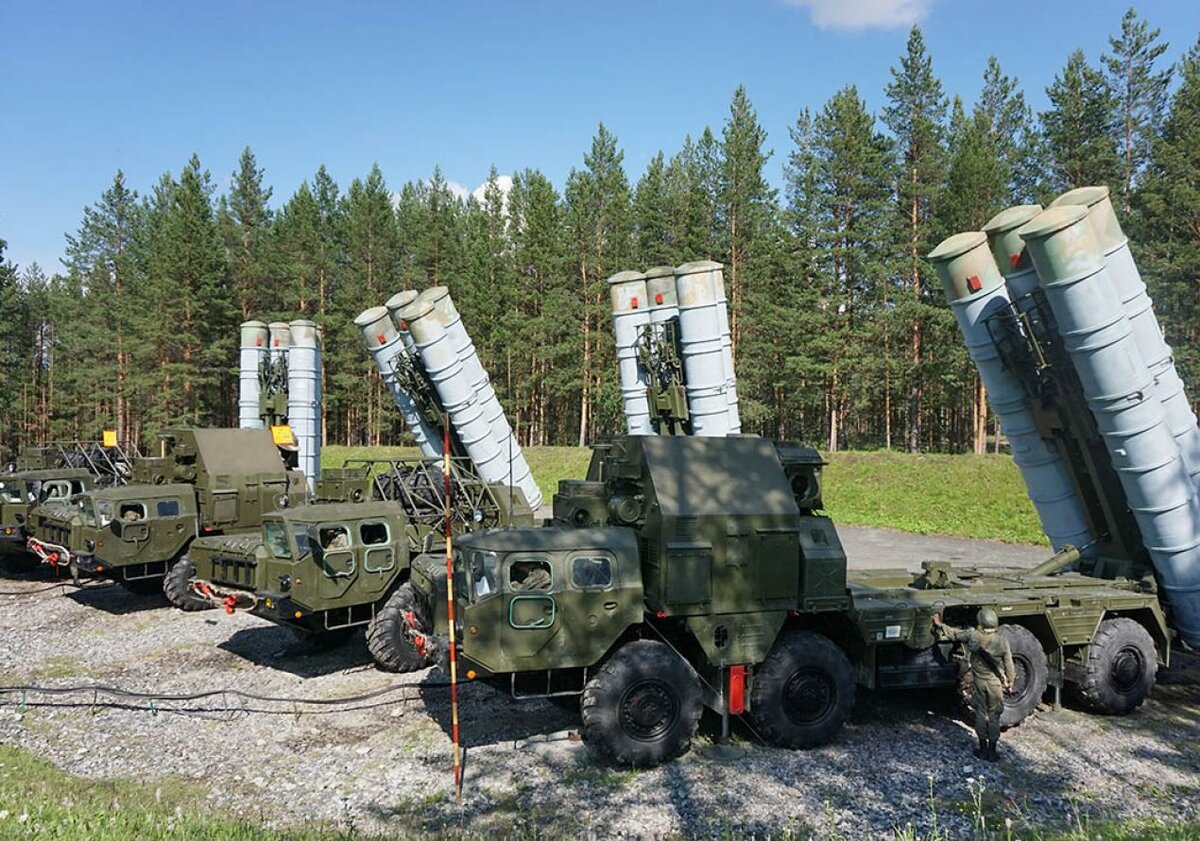    С-300: система ПВО, созданная для атаки истребителей и бомбардировщиков НАТО