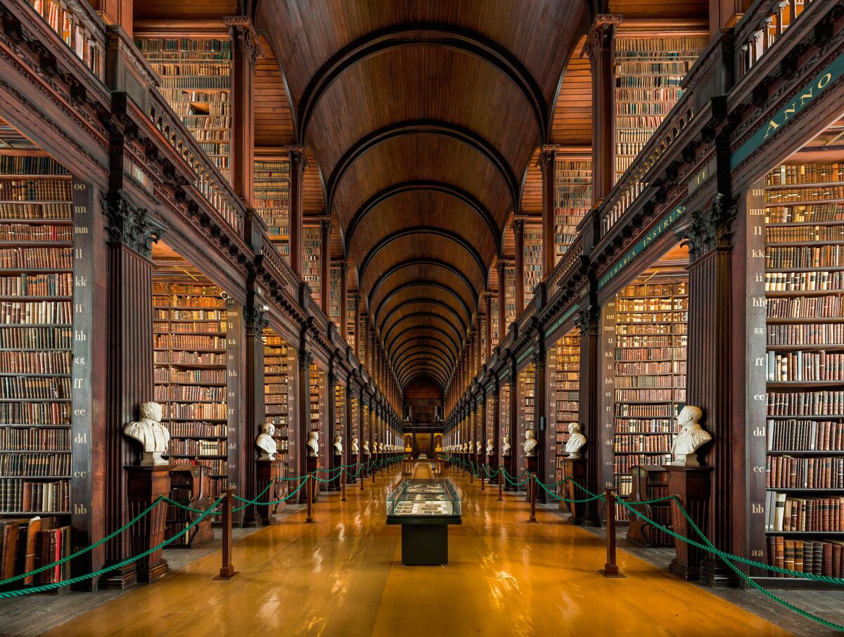 В мире существует множество необычных и удивительных библиотек, которые привлекают внимание своей архитектурой, коллекциями или особыми концепциями. Собрали для вас небольшую подборку: 1.
