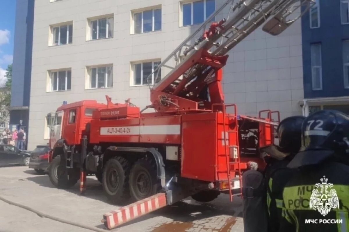    В Твери загорелось административное здание на улице Московской