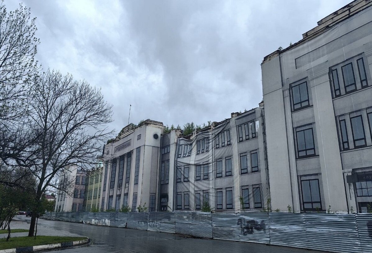    Здание находилось в запустении 15 лет