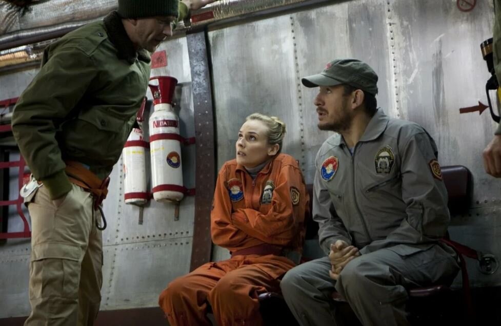 Кадр из фильма «Замуж на 2 дня» 2012  